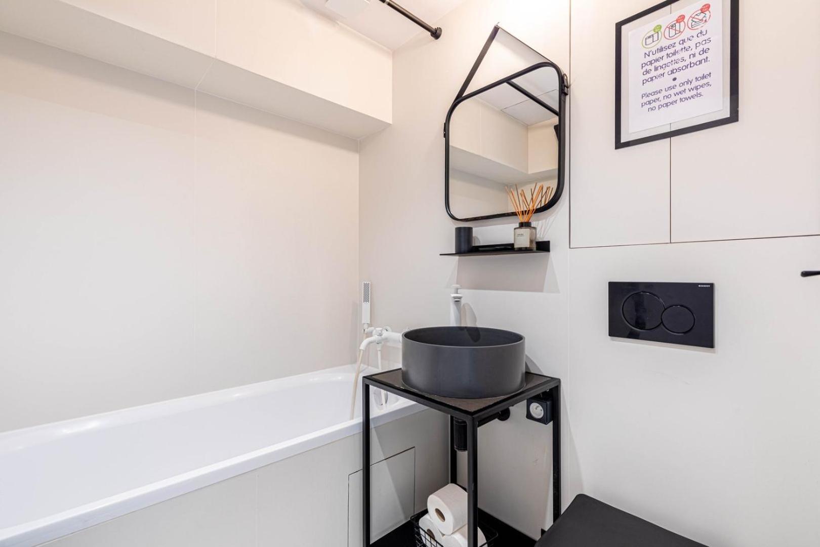 Modern Family Apartment Next To The Eiffel Tower Paris Extérieur photo