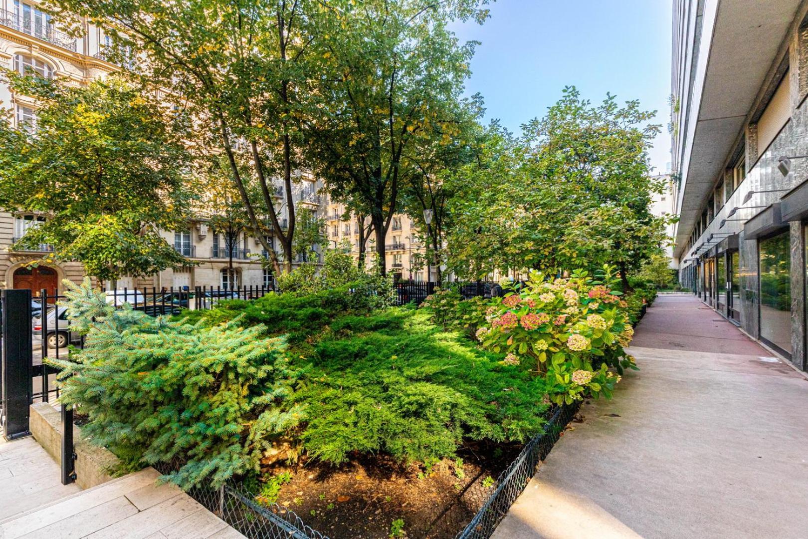 Modern Family Apartment Next To The Eiffel Tower Paris Extérieur photo